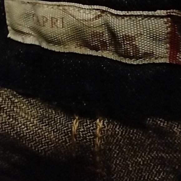 Levis 545 Capri Jeans Size 10 Dark Wash Denim Stretch Pockets Mid Rise - Picture 4 of 5